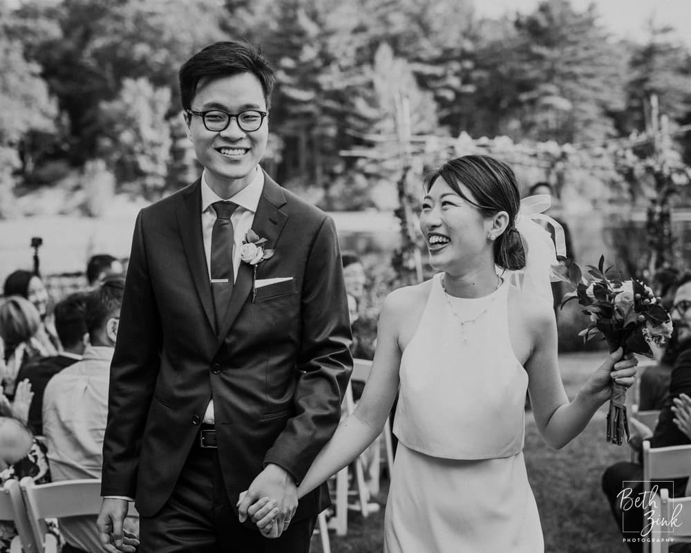 Michelle + Paul's Wedding at Arrow Park Lake And Lodge — photograph 32 of 51