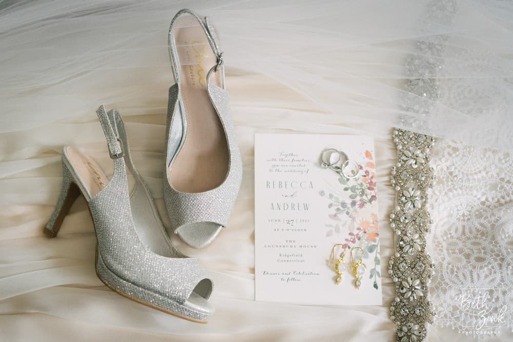 Rebecca + Andrew's Wedding at Lounsbury House — photograph 8 of 64