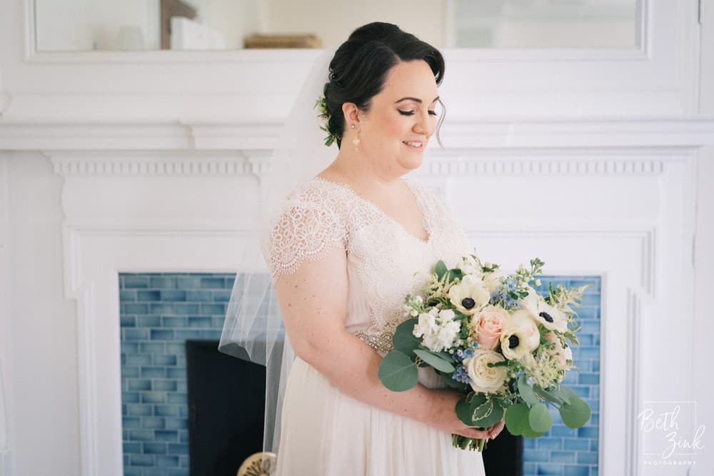 Rebecca + Andrew's Wedding at Lounsbury House — photograph 14 of 64