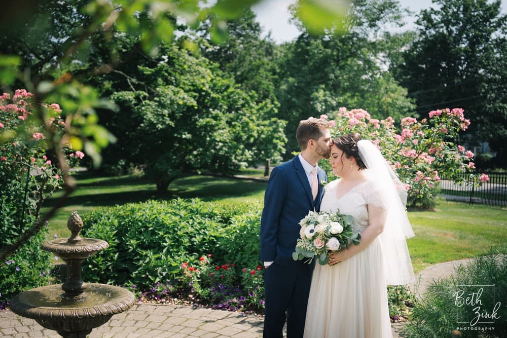 Rebecca + Andrew's Wedding at Lounsbury House — photograph 19 of 64
