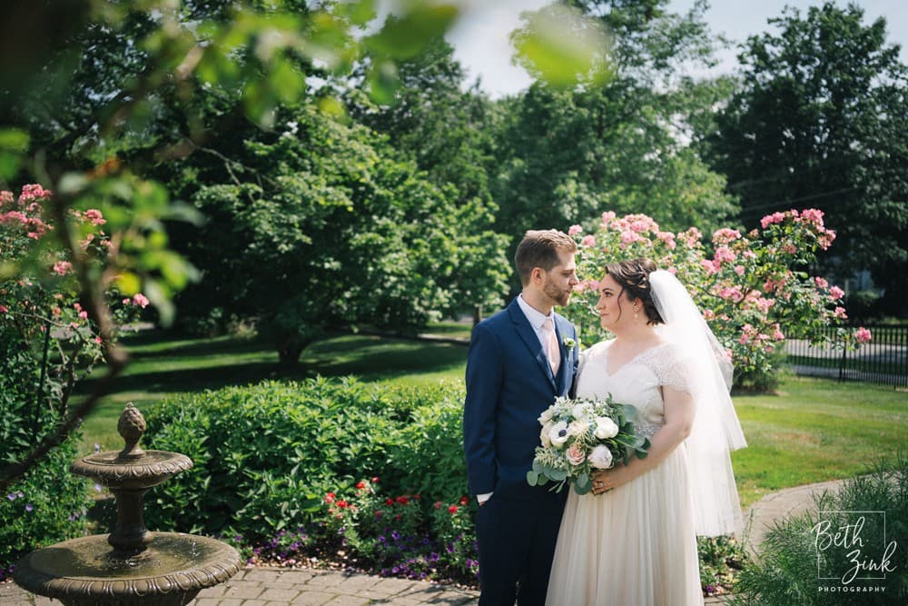 Rebecca + Andrew's Wedding at Lounsbury House — photograph 25 of 64