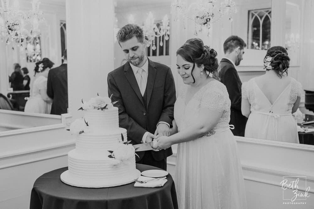 Rebecca + Andrew's Wedding at Lounsbury House — photograph 57 of 64