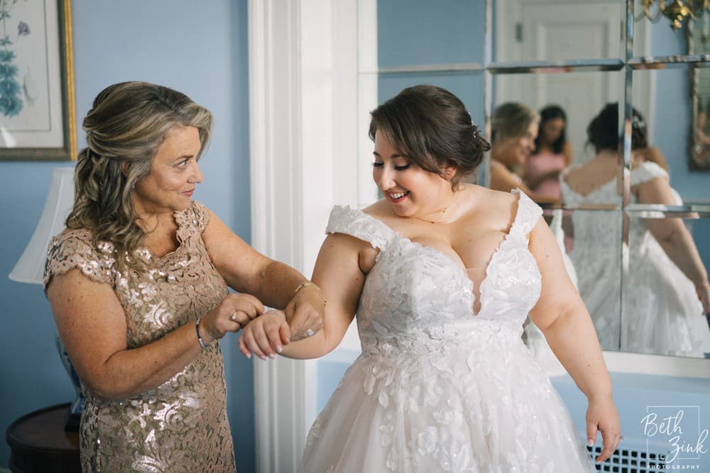 Amie + Kyle's Wedding at Beach Point Club — photograph 13 of 141