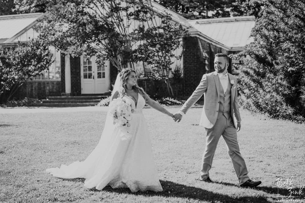 Nikki + Alex's Wedding at Soundview — photograph 34 of 105