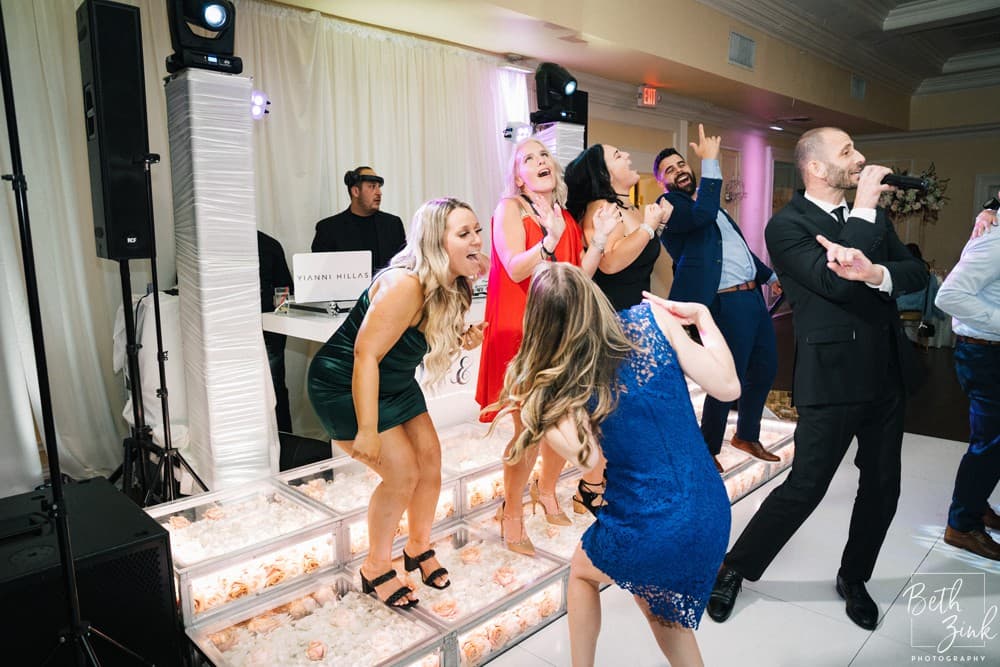 Nikki + Alex's Wedding at Soundview — photograph 91 of 105