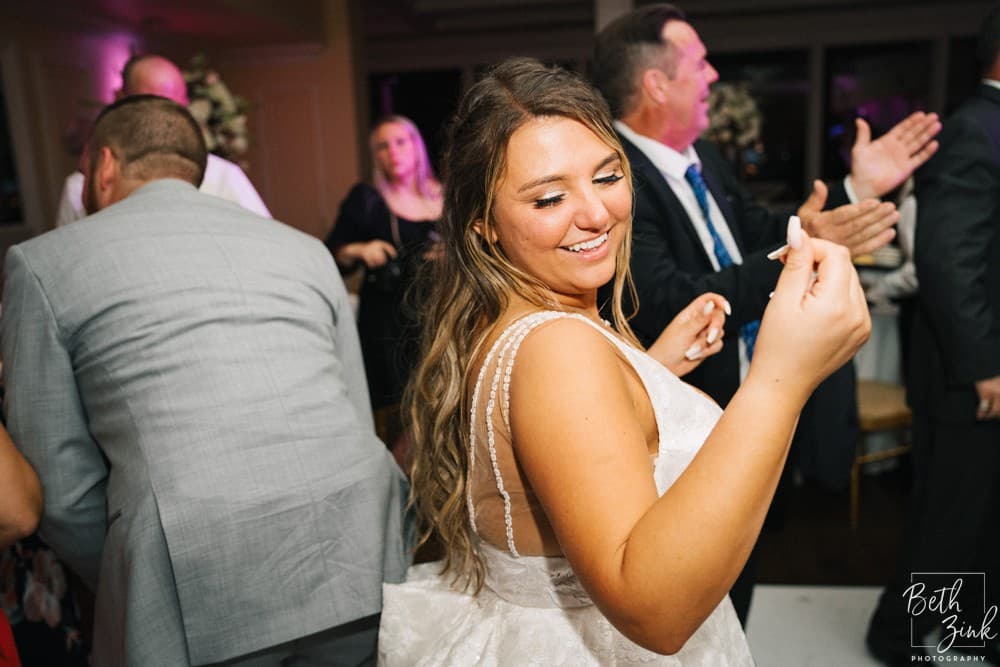 Nikki + Alex's Wedding at Soundview — photograph 94 of 105