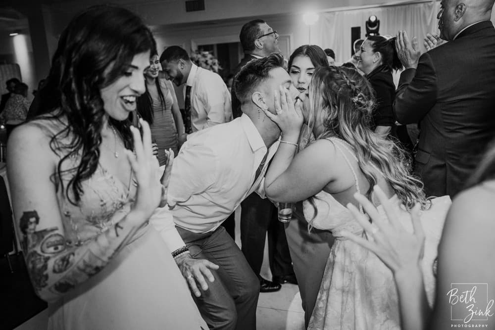 Nikki + Alex's Wedding at Soundview — photograph 98 of 105