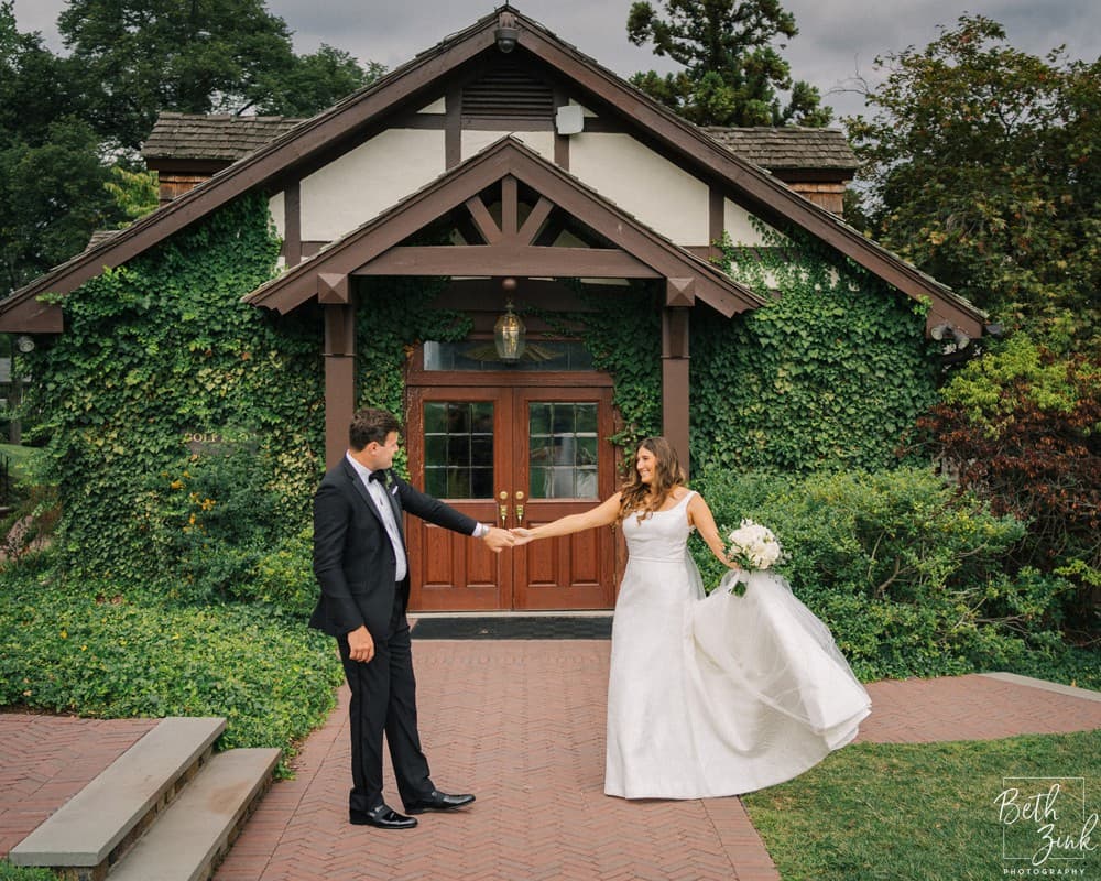 Nicole + Geoff's Wedding at Baltusrol Golf Club — photograph 3 of 205