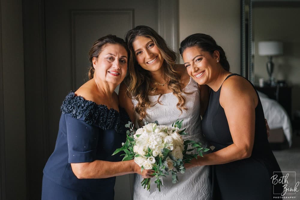 Nicole + Geoff's Wedding at Baltusrol Golf Club — photograph 20 of 205
