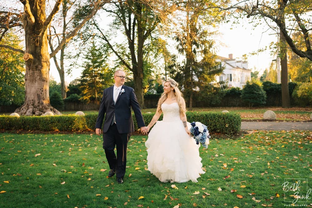 Elizabeth + Michael's Wedding at The Burr Mansion — photograph 29 of 123