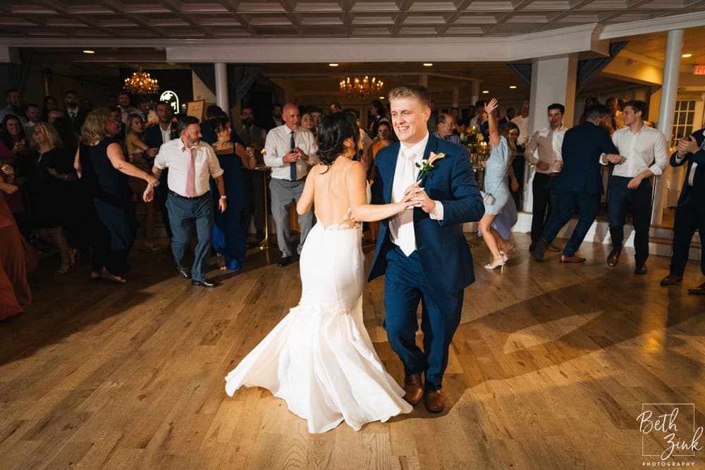 Samantha + Bryan's Wedding at Sea Cliff Manor — photograph 124 of 161