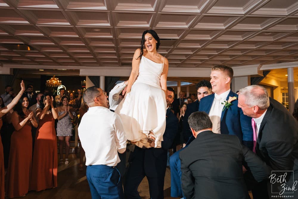 Samantha + Bryan's Wedding at Sea Cliff Manor — photograph 130 of 161