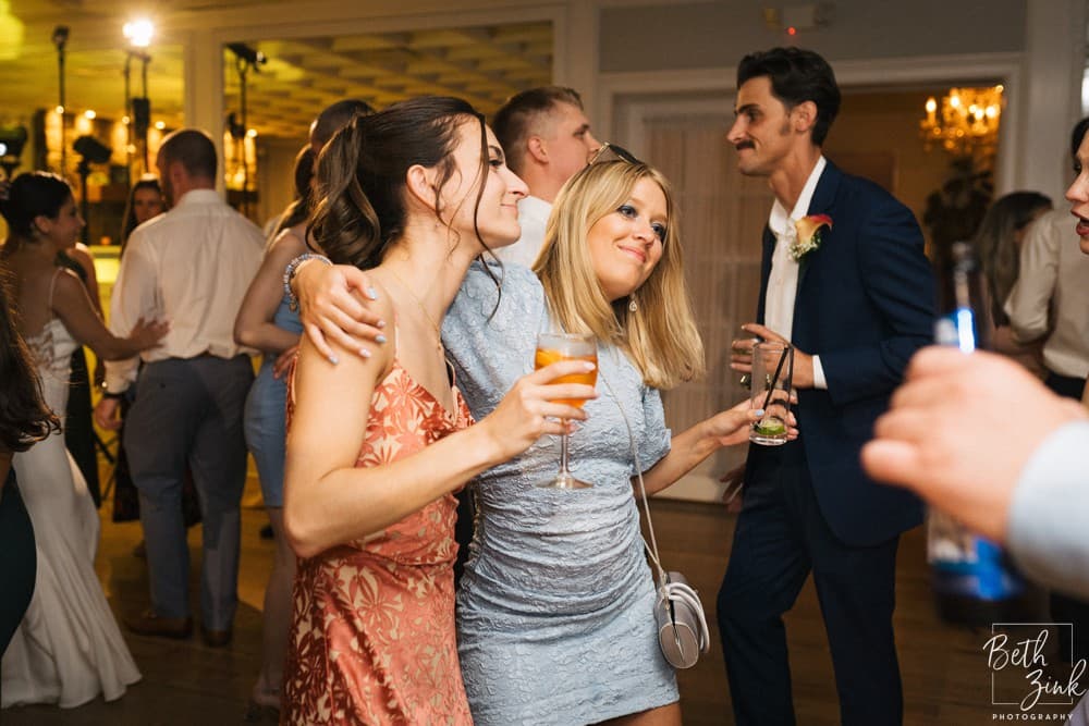 Samantha + Bryan's Wedding at Sea Cliff Manor — photograph 154 of 161