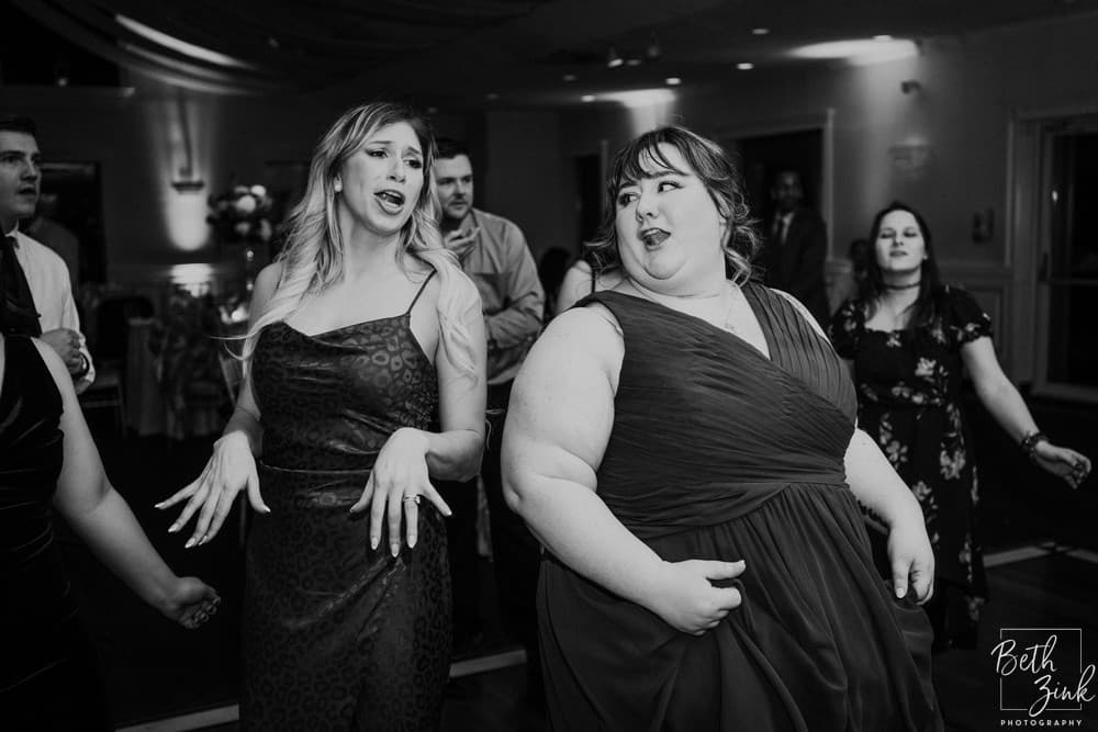 Nicole + Ed's Wedding at Flowerfield Celebrations — photograph 95 of 126