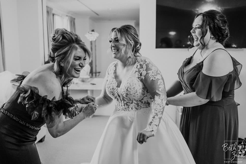 Amanda + Brian's Wedding at The Grove — photograph 13 of 139