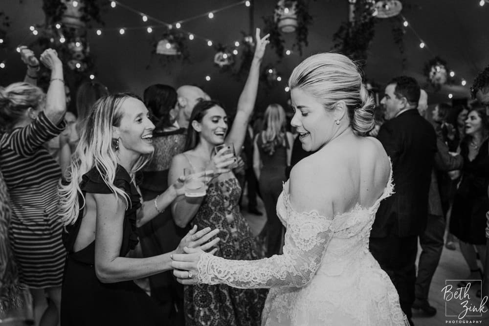 Catherine + John's Wedding — photograph 107 of 158