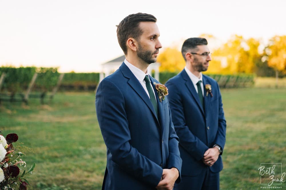 Jennifer + Evan's Wedding at Duck Walk Vineyards — photograph 50 of 187