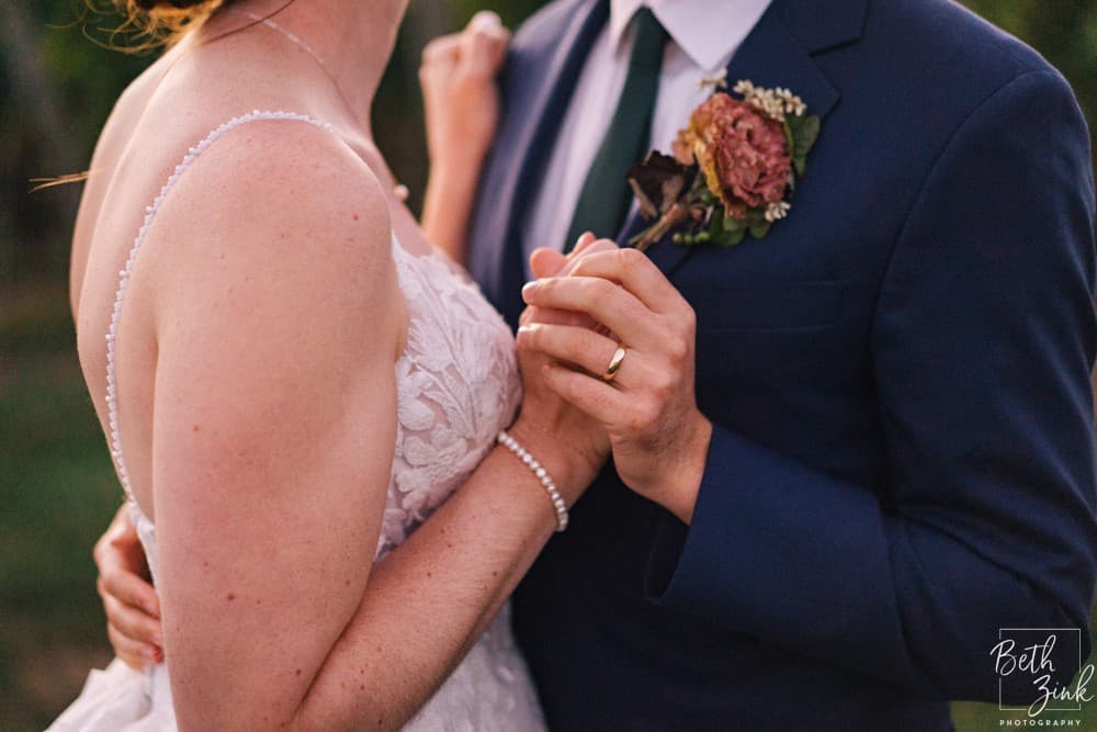 Jennifer + Evan's Wedding at Duck Walk Vineyards — photograph 81 of 187