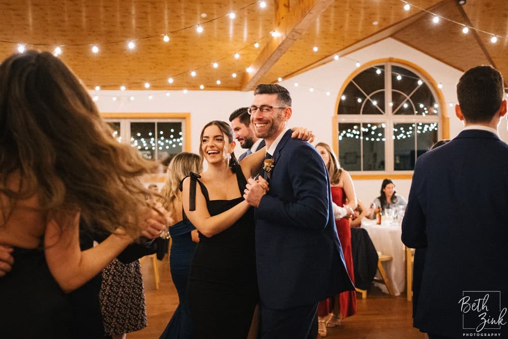 Jennifer + Evan's Wedding at Duck Walk Vineyards — photograph 126 of 187