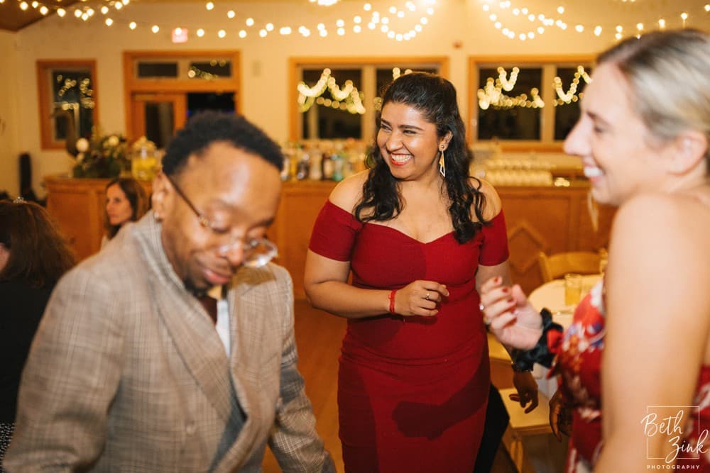 Jennifer + Evan's Wedding at Duck Walk Vineyards — photograph 130 of 187