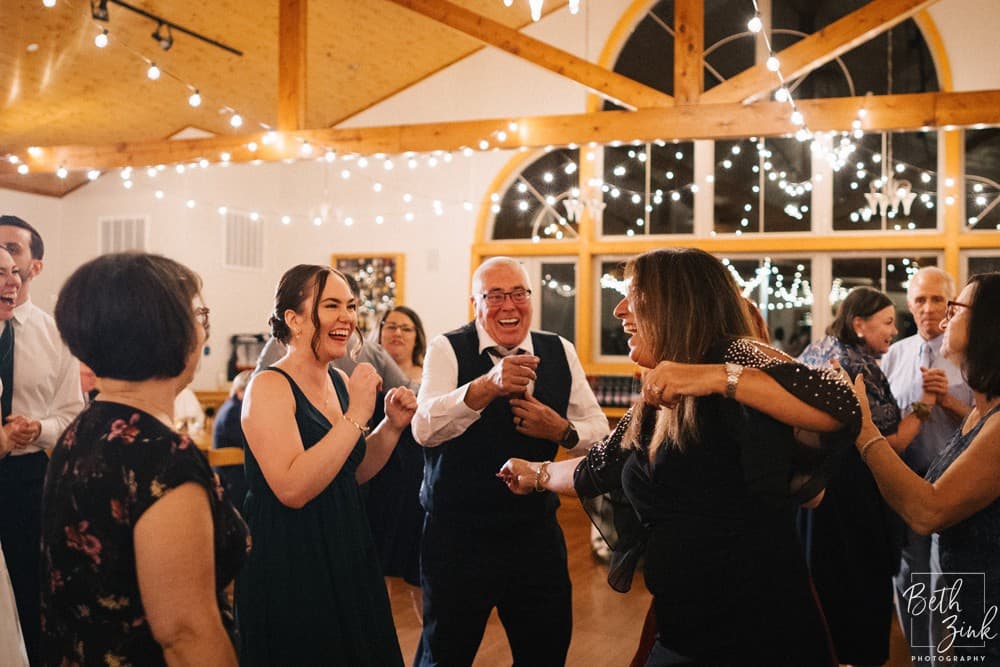 Jennifer + Evan's Wedding at Duck Walk Vineyards — photograph 150 of 187