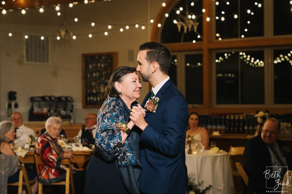Jennifer + Evan's Wedding at Duck Walk Vineyards — photograph 181 of 187