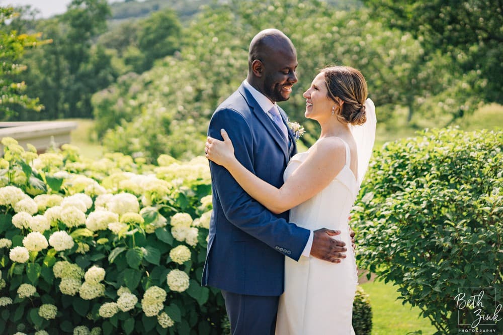 Alanna + Wes' Wedding at Great River Golf Club — photograph 5 of 120