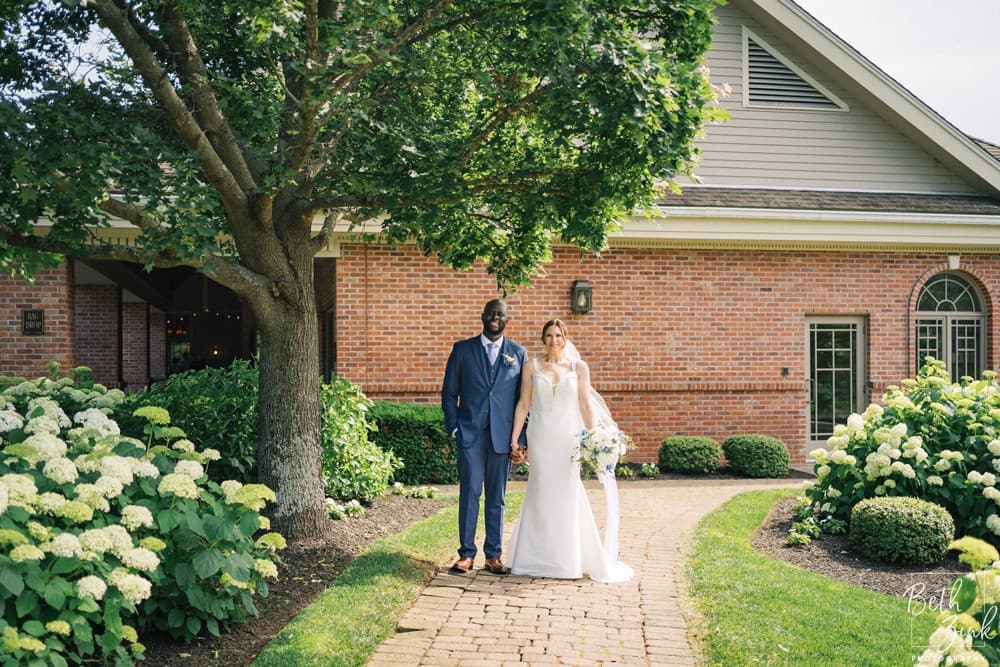 Alanna + Wes' Wedding at Great River Golf Club — photograph 23 of 120