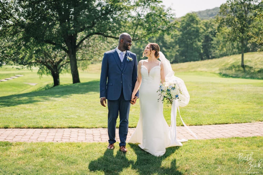 Alanna + Wes' Wedding at Great River Golf Club — photograph 31 of 120