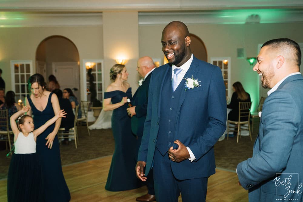 Alanna + Wes' Wedding at Great River Golf Club — photograph 108 of 120
