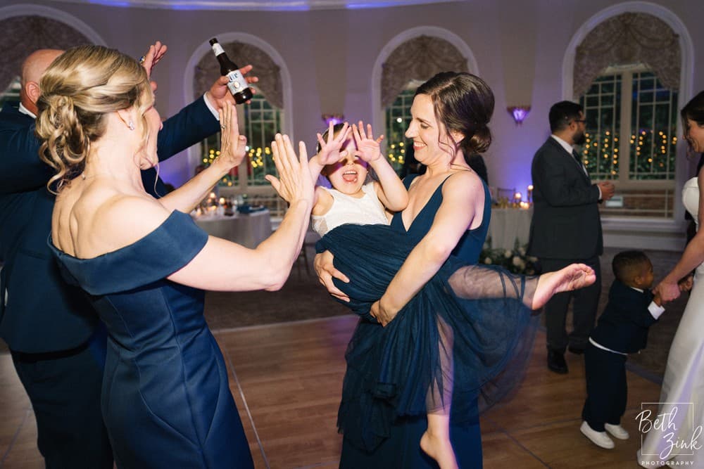 Alanna + Wes' Wedding at Great River Golf Club — photograph 110 of 120